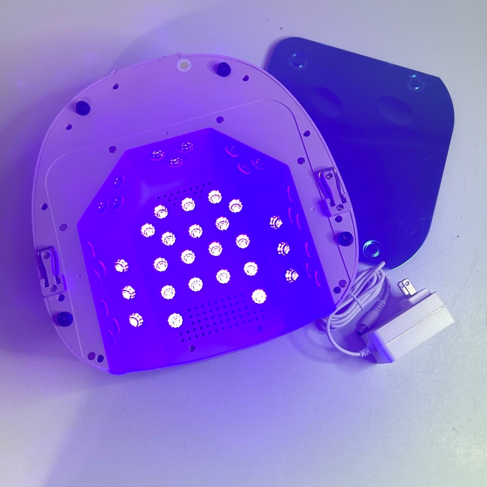 Lilac Purple Cordless Rechargeable UV LED Nail Dryer - Picture 15 of 15